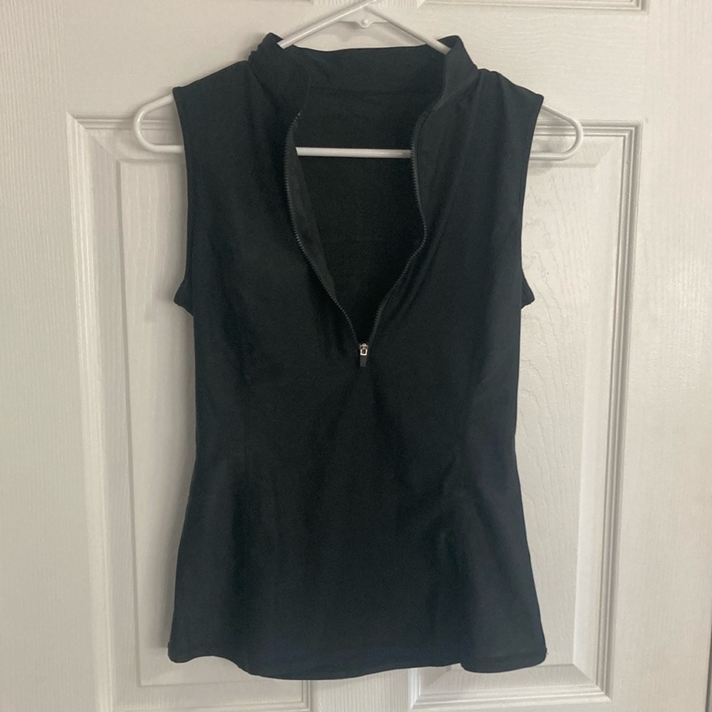 Black Sleeveless Zip-Up Top